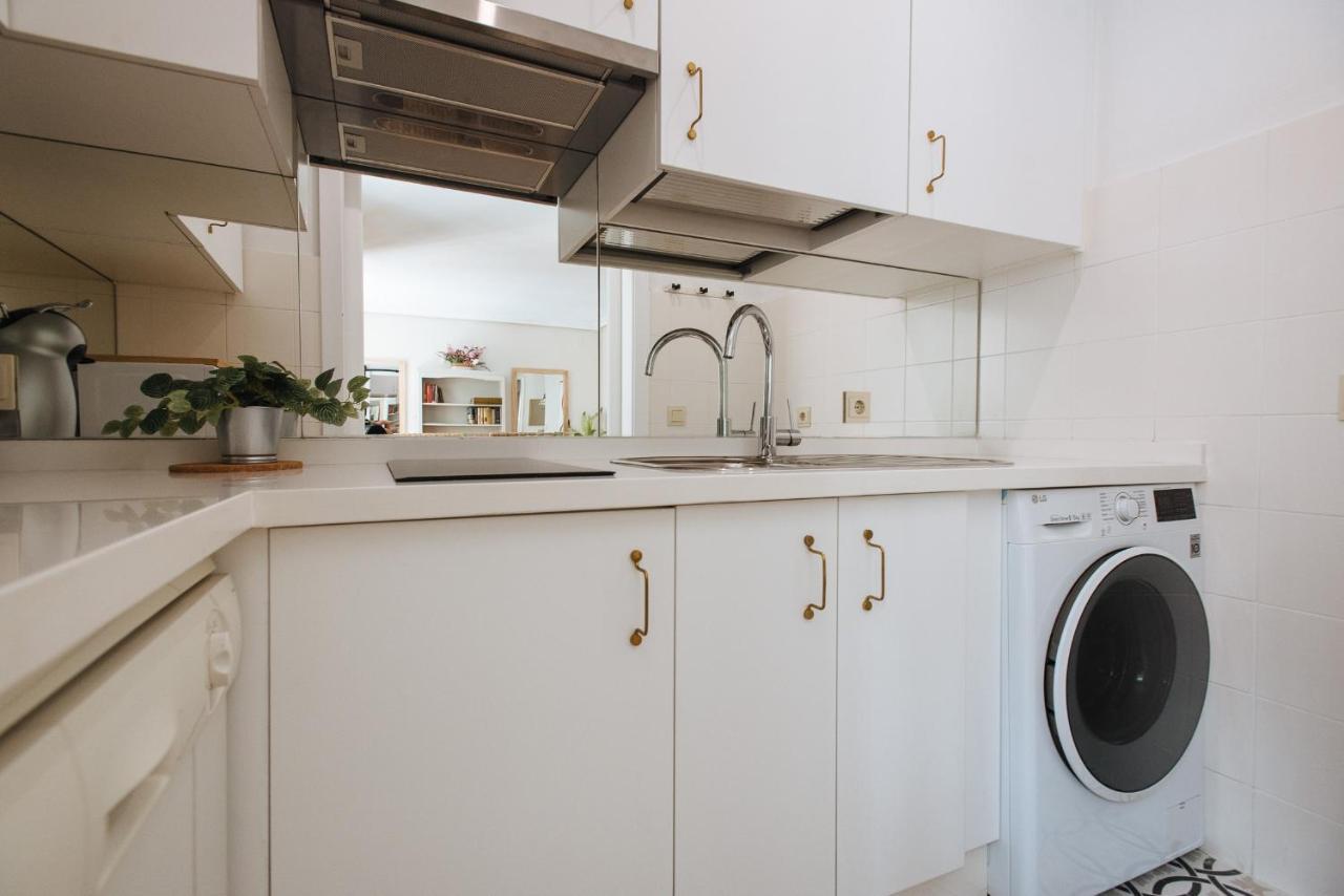 Vidrio Suite Apartment เซบีญา ภายนอก รูปภาพ