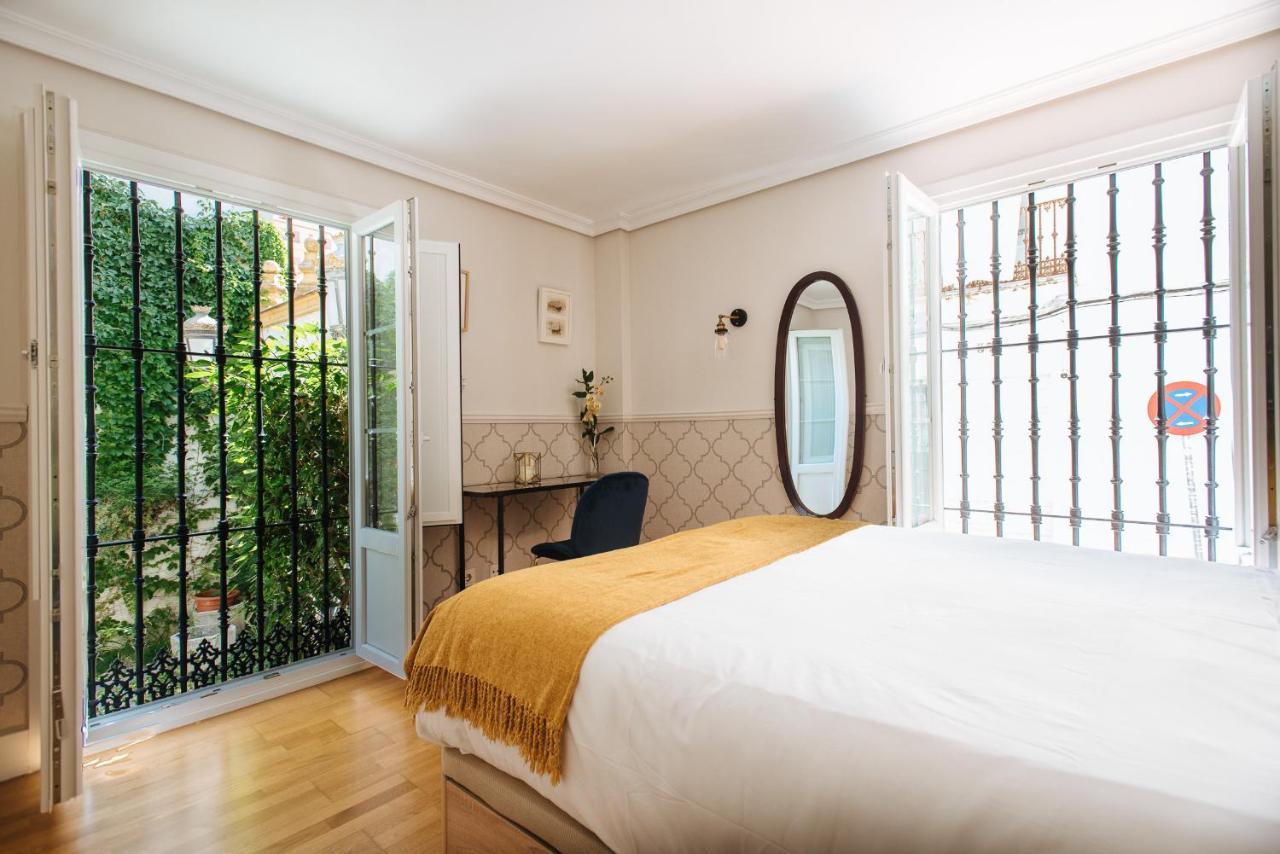 Vidrio Suite Apartment เซบีญา ภายนอก รูปภาพ